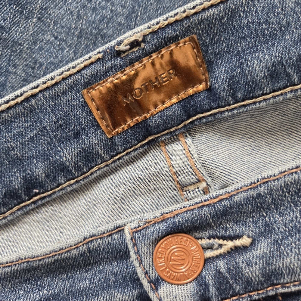 Mother | The Weekender Fray Jeans - Picture 5 of 12